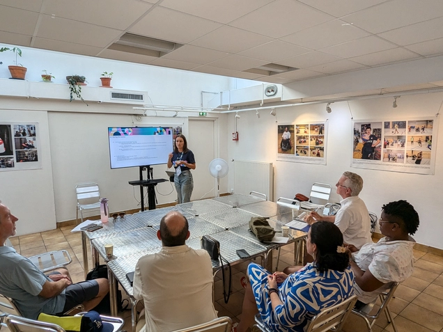 A photo of the joint study session with the Paris 24 and LA28 teams.