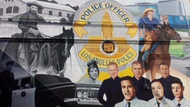 lapd44e5.jpg lapd.jpg