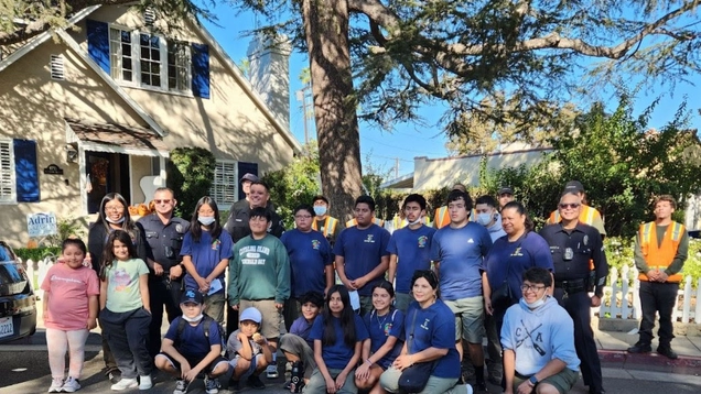 Volunteers of the Katherine Circle cleanup.